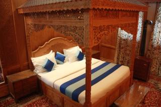 Khilona luxury Heritage Houseboats - 2