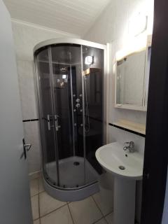 Resident Snowline - 6