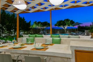Estella Villa with Pool, Children Area, BBQ & Magnificent Views! - 8