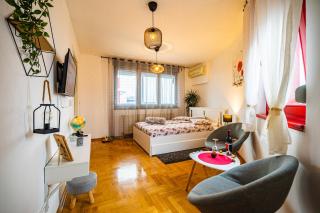 Flexible SelfCheckIns 15 & 19 - Zagreb - Garage - Loggia - New - Apartments Repinc - 0
