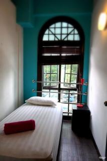 Travel Hub Guesthouse - 5