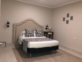 Hotel Galeria la Trinidad - 1