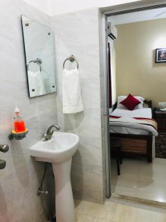 Satiya Guest House - Bodh Gaya - 1