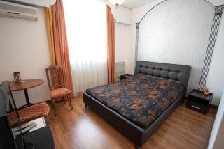 Hotel Piano - Kiev - 3