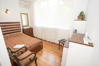 Hotel Piano - Kiev - 4