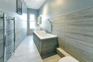 4 Bedroom, 2 bathroom house - Free Parking - Pontefract - 4