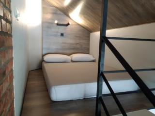 The Roof - мансарда з терасою в стилі Loft - 9