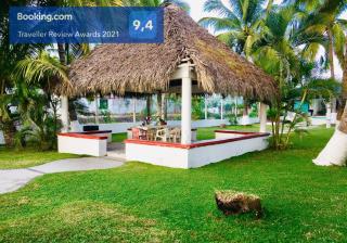 Casa Matanchen, privada a pie de playa - 4