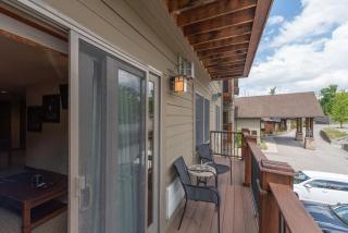 A212 - 1 Bedroom Standard View Suite with Oversized Deck and Seating! - 6