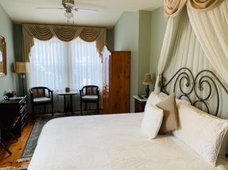Brockamour Manor Bed and Breakfast - Niagara on the Lake - 1