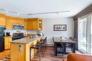Iron Horse Studio Retreat - 2