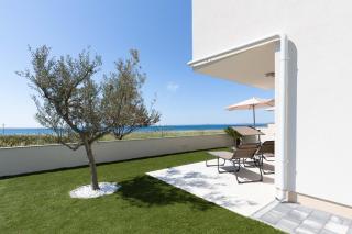 Beachfront Reiterer Villa V3 with Jacuzzi 30 meters from the Beach - CROWONDER LUXURY RENT - Privlaka - 9