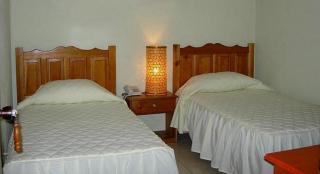 Nakum Hotel - Flores - 6