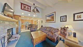 Spacious Two Bedroom Condo with Loft! - 0