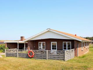 6 person holiday home in Harboøre-By Traum - Vejlby - 0