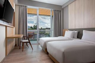 Hotel Santika Bukittinggi - Bukittinggi - 4