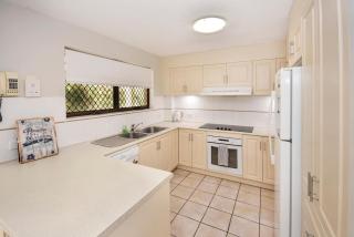 20 Steps to the Sand! - Mooloolaba - 5