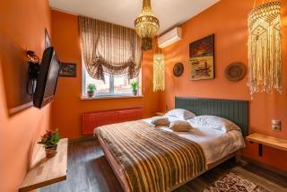 Extraordinary French Quarter Apartments in Vivid Colors - Kiev - 9