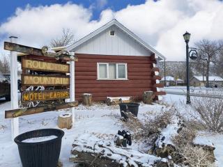 Roundtop Mountain Vista - Cabins and Motel - Thermopolis - 7