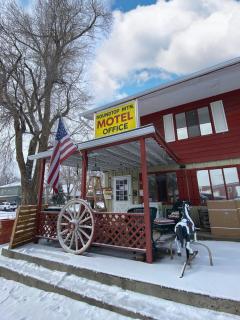 Roundtop Mountain Vista - Cabins and Motel - Thermopolis - 5