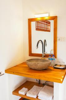 La'villaris hotel & resto - Kuta Lombok - 2