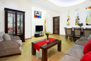 3 Bedroom Apartment near Republic Square - Erevan - 8