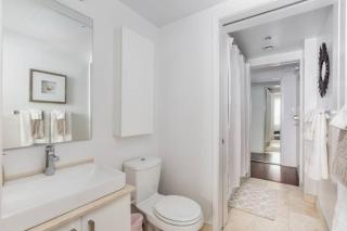 Two BD CN Tower and Lake Ontario View - 7