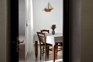 Tsakanos Home - Adamas - 6