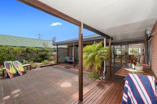 Bream Bay Bach - Ruakaka Holiday Home - 1