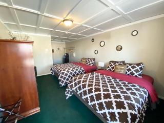 Roundtop Mountain Vista - Cabins and Motel - Thermopolis - 2