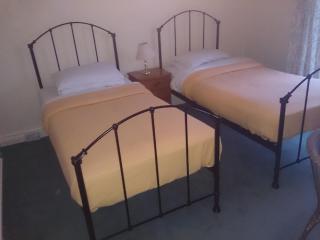 OYO Rose & Crown Hotel - Bainbridge - 2