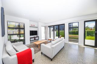 Tenby Apartments - Wanaka - 1