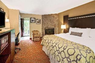 Baymont by Wyndham Gatlinburg On The River - Gatlinburg - 7