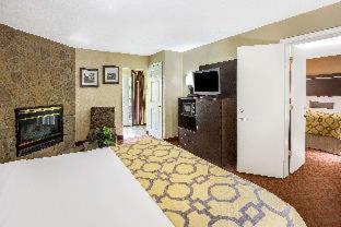 Baymont by Wyndham Gatlinburg On The River - Gatlinburg - 6