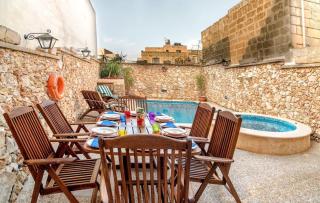 Exceptional villa in In-Nadur with private pool. - 9