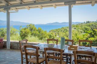 Seafront Paradise - Glyfa - 2