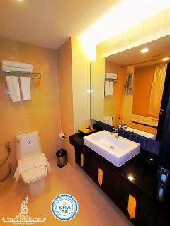 Royal Thai Pavilion Jomtien Hotel - 1