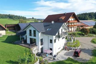 Haus am See - Ferienwohnungen - Neukirch - 9