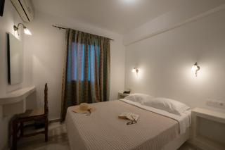 Aphrodite Hotel & Apartments - Ios Chora - 6