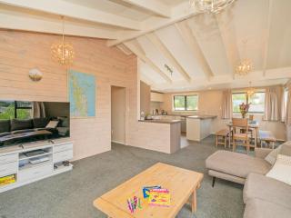 Daze Away - Cooks Beach Holiday Home - Cooks Beach - 4