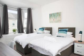 Newport house sleeps 9 - Mycityhaven - 1