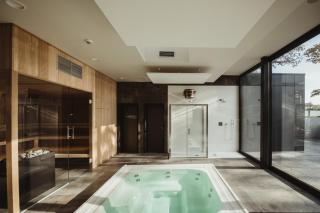 Golden Lakes Hotel - 4