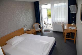 Landhotel Weserblick - Beverungen - 2