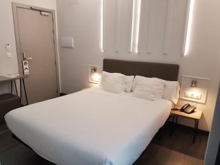 Hotel Lux Santiago - 2