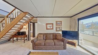 Comfortable Cozy 2 Bedroom Condo with Loft! - 9