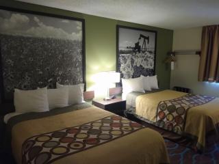 Super 8 by Wyndham Craig - 3