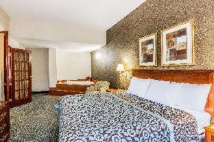Days Inn by Wyndham Budd Lake - 8