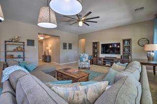 Modern Azure Home with Beautiful Patio, Pool and Spa! - Goodyear - 7