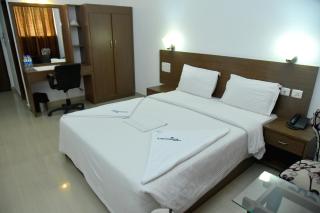 Emporium Hotel - Mangalore - 9