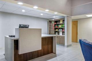 La Quinta Inn by Wyndham Radford - Radford - 2